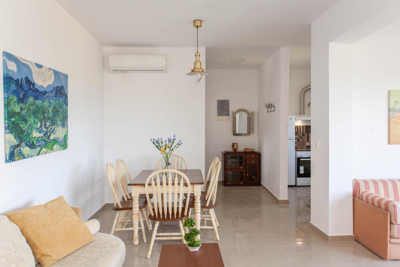 Hillside Seaview Apartment Sztalósz Kültér fotó